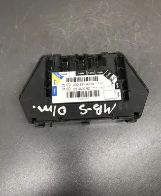 Mercedes-Benz S W220 Door control unit/module 2208214958