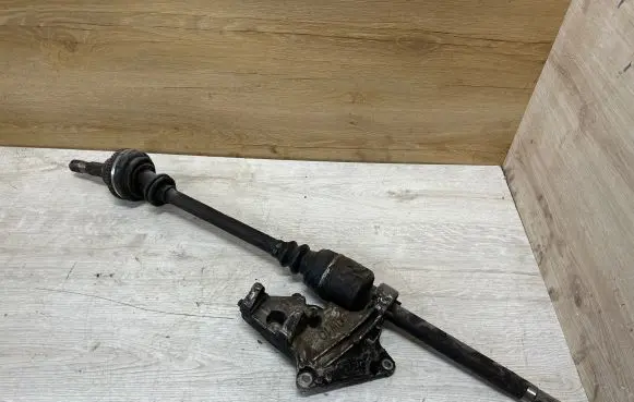 Volkswagen II LT Front driveshaft