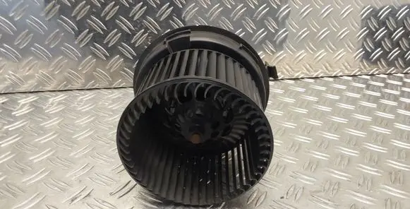 Toyota Aygo AB40 Heater fan/blower T918262