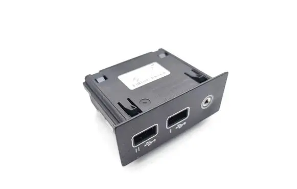 Renault Clio V USB socket connector 284H39520R 35558344