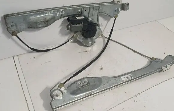 Renault Clio III Front door electric window regulator 8200843597 981287200 2105102332