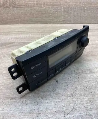 Mazda Premacy Climate control unit NG28CB82B