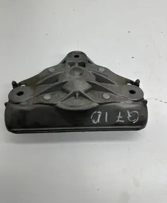 Audi Q7 4L Front shock absorber mounting bracket 0129