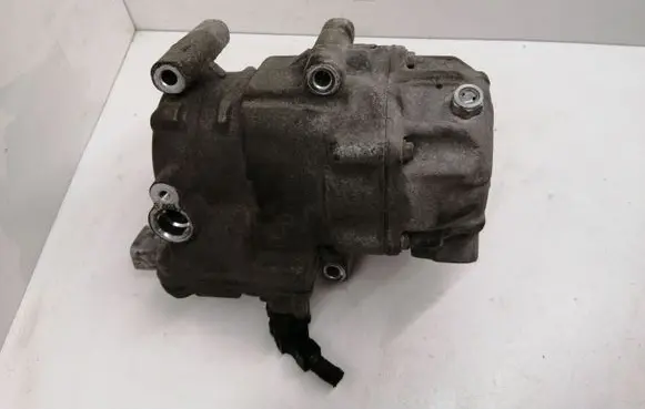 Toyota Auris E180 Air conditioning (A/C) compressor (pump) 0422000212 ES14C 32383