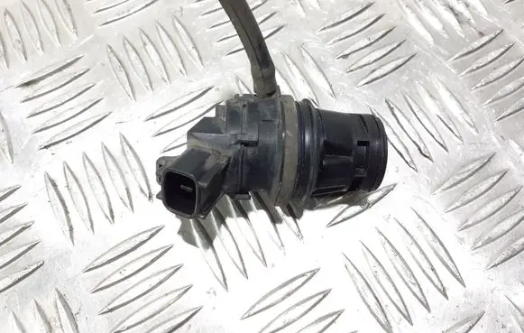 Mazda CX-7 Windscreen/windshield washer pump 8603109120