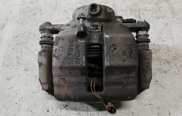 Mercedes-Benz B W245 Front brake caliper