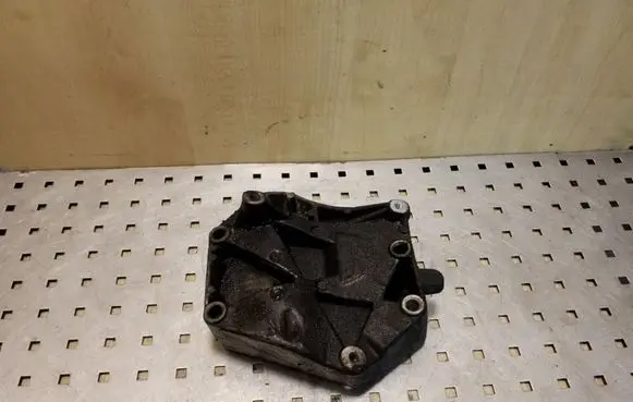 Opel Astra H A/C compressor mount bracket 55191339 428702815