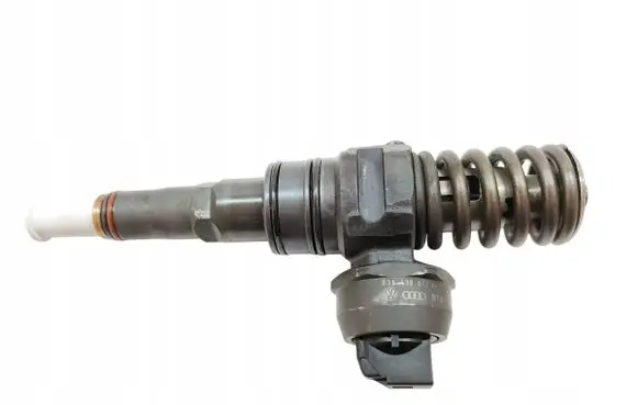 Skoda Superb B5 (3U) Fuel injector 038130073BA