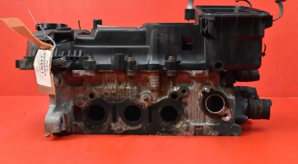 Engine head