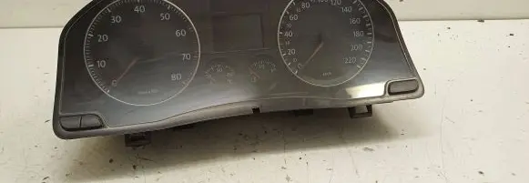 Volkswagen Golf V Speedometer (instrument cluster) 1K0920850P V3550110
