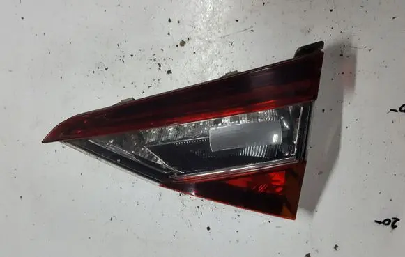 Skoda Superb B8 (3V) Tailgate rear/tail lights