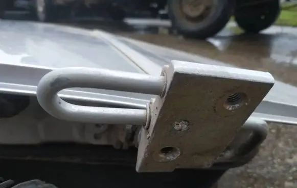 Audi A4 S4 B7 8E 8H Rear door lower hinge