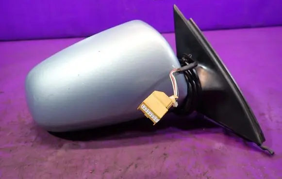 Audi A4 S4 B6 8E 8H Front door electric wing mirror 