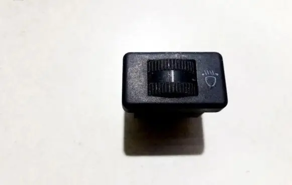 Volkswagen PASSAT B3 Headlight level height control switch 357941333 58b31g56b