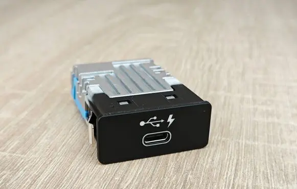 USB socket connector