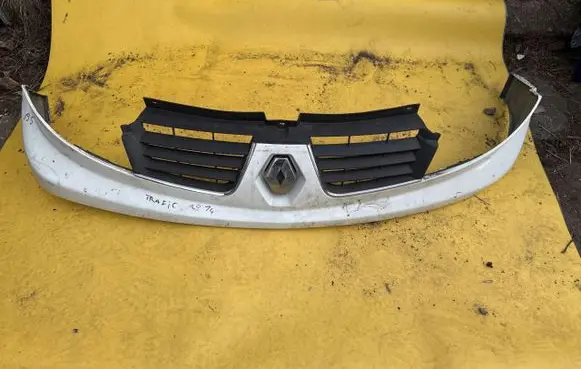 Renault Trafic II (X83) Front bumper upper radiator grill