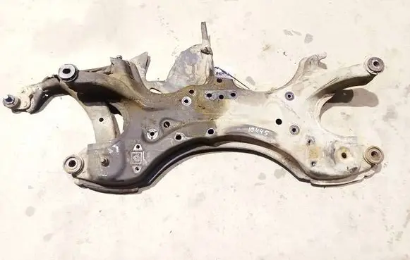 Toyota Avensis T250 Front subframe