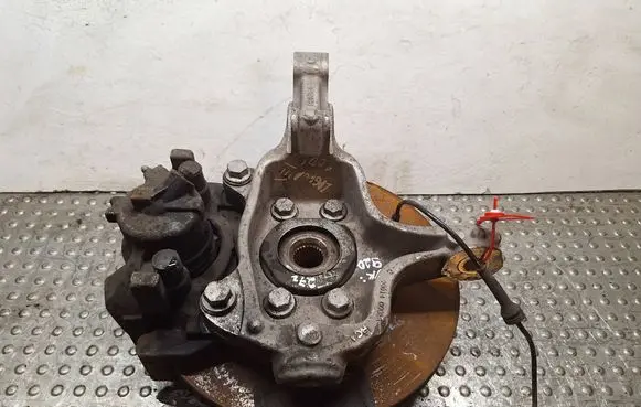 Renault Laguna III Front wheel hub spindle knuckle S25056920 400140006R