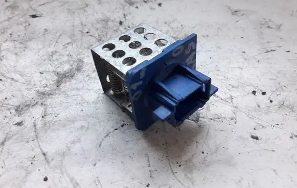 Citroen Xsara Picasso Heater blower fan relay 