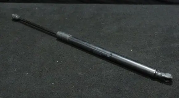 BMW 2 F45 Tailgate strut 7300791