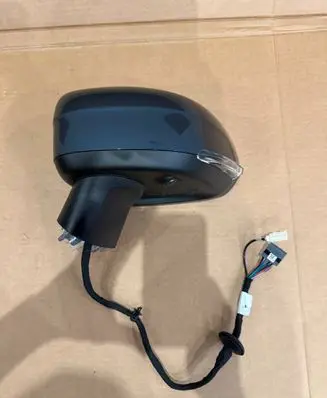 Volvo XC90 Front door electric wing mirror