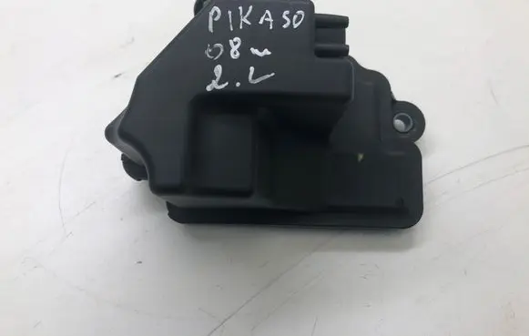 Vacuum air tank