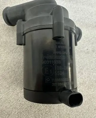 Volkswagen PASSAT B8 Webasto circulation pump for autonomous heater 9031193B 7.08555.02.0