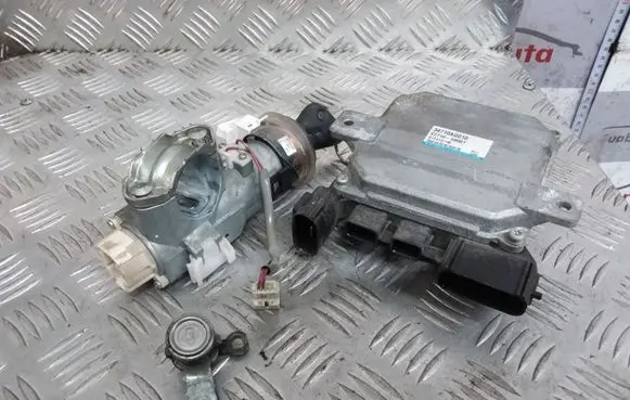 Engine ECU kit and lock set