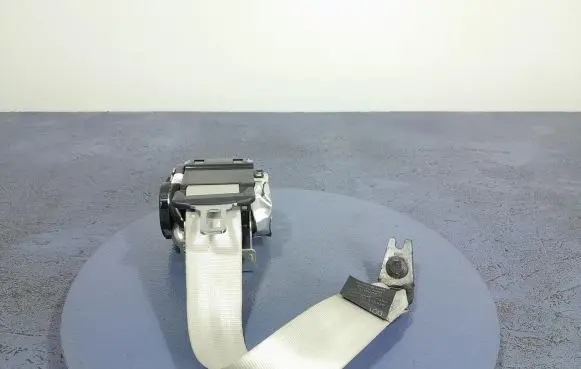 Volvo S90, V90 Front seatbelt 39836047