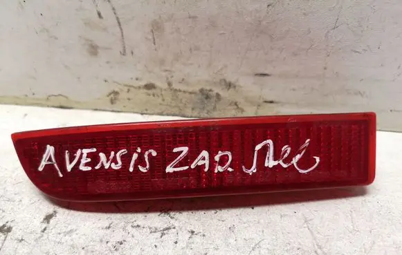 Toyota Avensis T270 Rear tail light reflector 7403L R1152 I090037