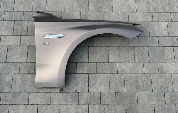 BMW 5 GT F07 Fender