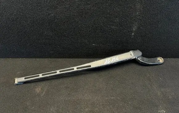 Audi A6 S6 C5 4B Front wiper blade arm 4B1955407D