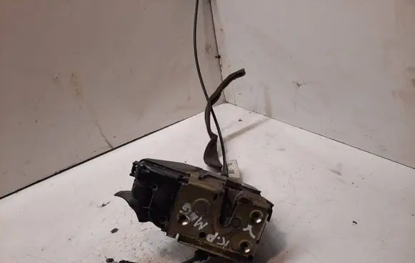 Renault Megane II Front door lock 027776