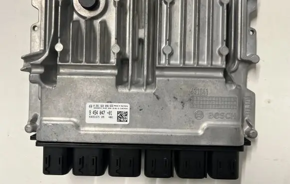 BMW 5 G30 G31 Engine control unit/module ECU