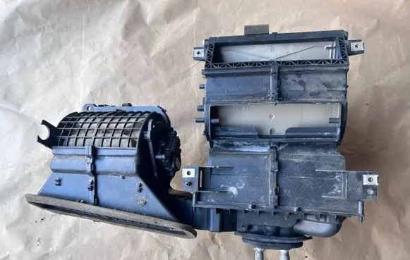 Ford Mondeo Mk III Interior heater climate box assembly housing 