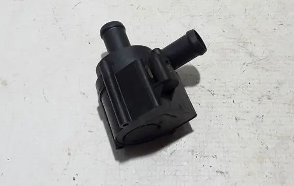 Volvo XC60 Electric auxiliary coolant/water pump 32222110