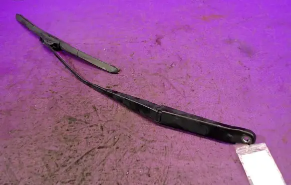 Fiat Punto (188) Front wiper blade arm 7352787920