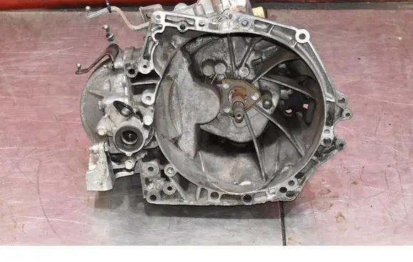 Peugeot Partner Manual 6 speed gearbox 20DP37