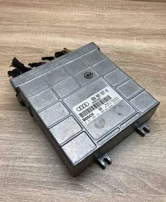 Audi A4 S4 B5 8D Engine control unit/module ECU 8D0907557HX 0261203941