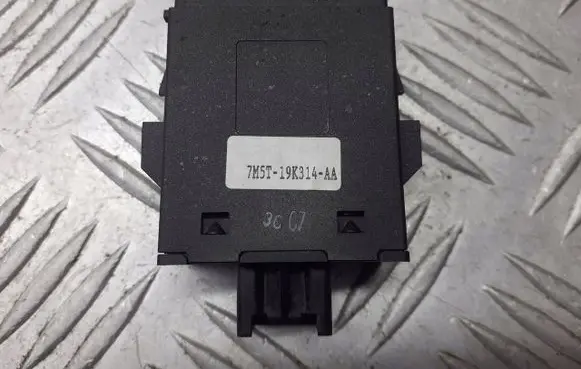 Ford Focus Seat heating switch 7M5T-19K314-AA