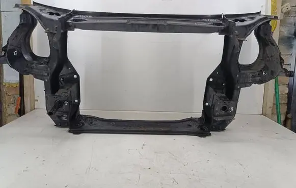 Mercedes-Benz GL X164 Radiator support slam panel A2105848617