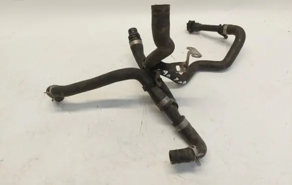 Engine coolant pipe/hose