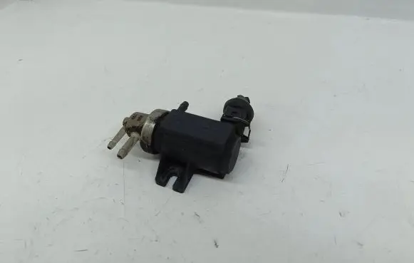 Volkswagen PASSAT B5 Turbo solenoid valve 1H0906627A 97T237 72190325