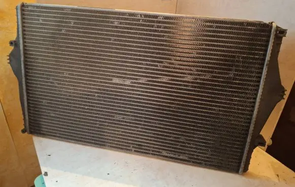 Volvo V70 Intercooler radiator 9161207A