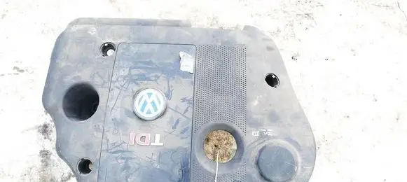Volkswagen PASSAT B5 Engine cover (trim)
