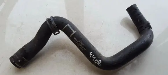 Skoda Karoq Engine coolant pipe/hose 2q0121063