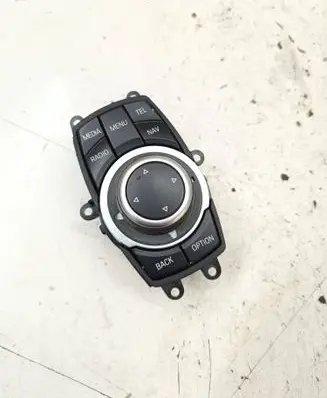 BMW X1 E84 Head unit multimedia control 9285443 140426 033625109