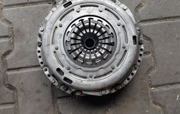 Audi A3 S3 8P Dual mass flywheel 3082001948IAUTOPI 3082001948