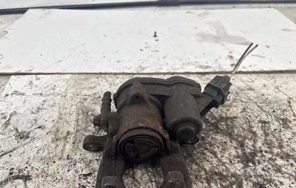 Mazda 6 Rear brake caliper 32355597
