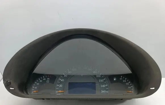Mercedes-Benz C W203 Speedometer (instrument cluster) A2035403911